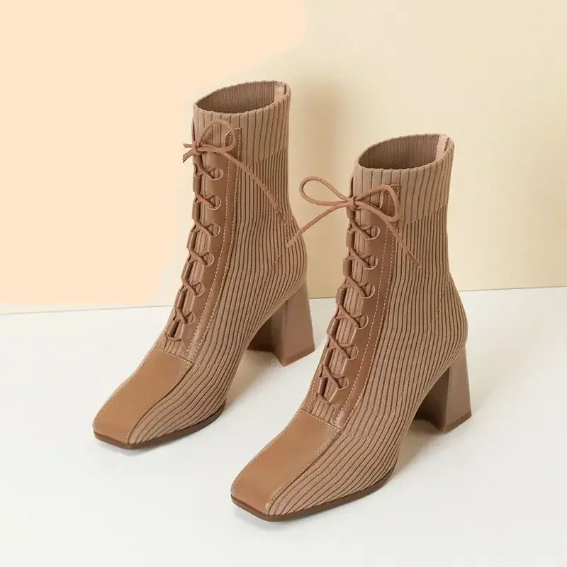 ZARA – Bottines orthopédiques à lacets confortables