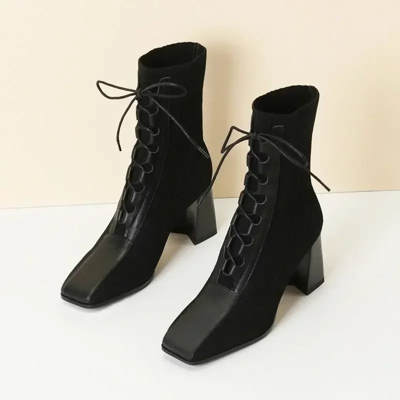 ZARA – Bottines orthopédiques à lacets confortables