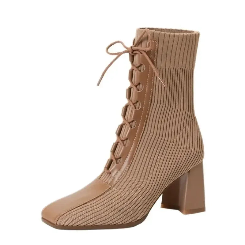 ZARA – Bottines orthopédiques à lacets confortables