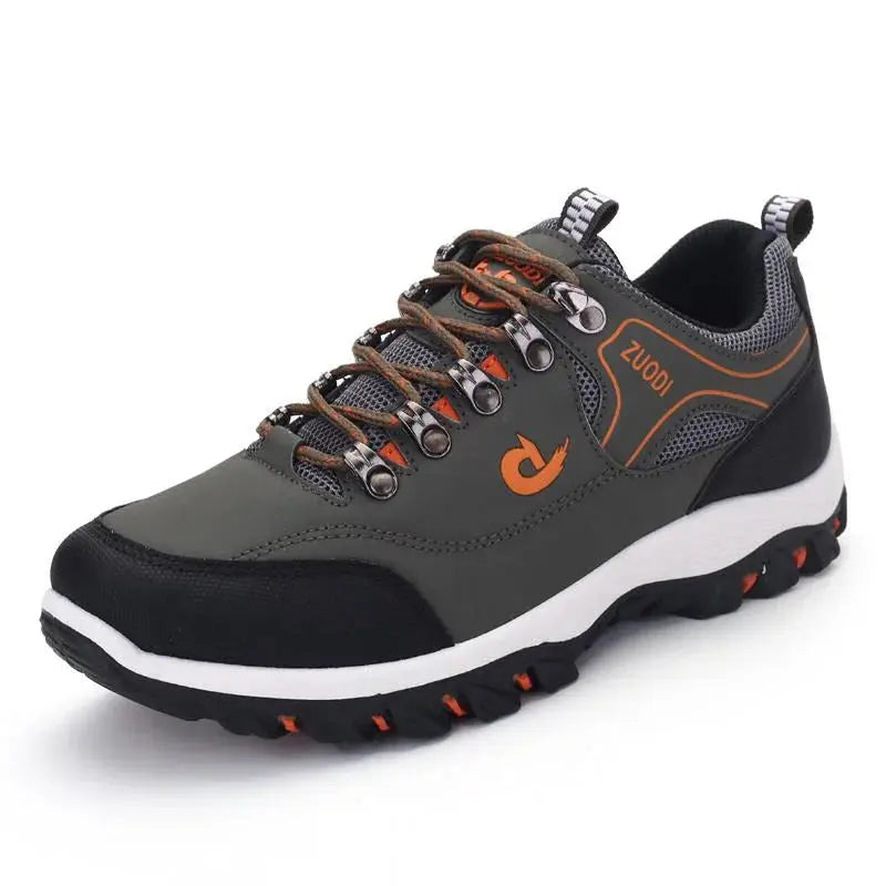 Chaussures de randonnée homme de luxe avec une touche sportive