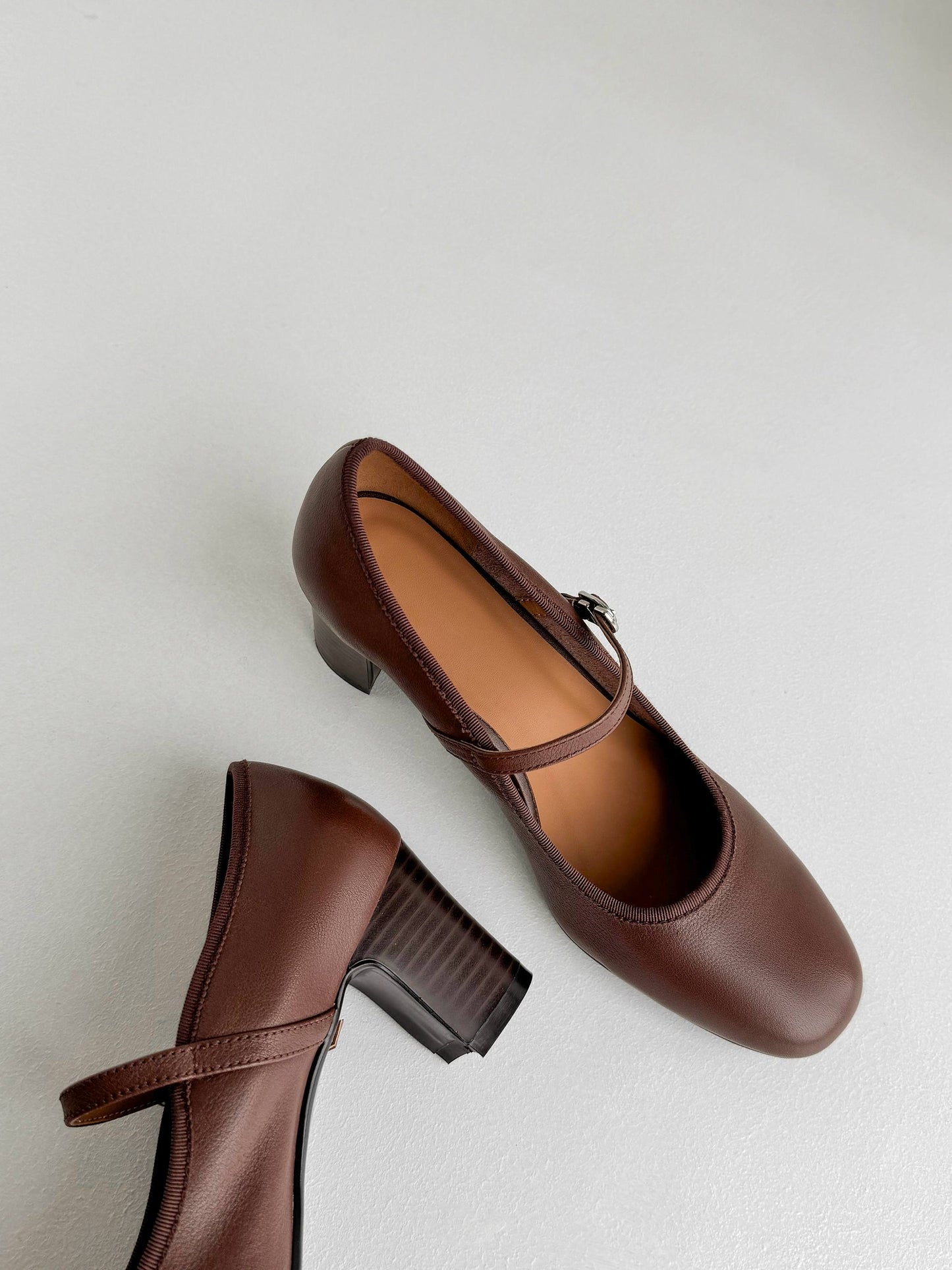 ZENA – Chaussures orthopédiques en cuir végétalien