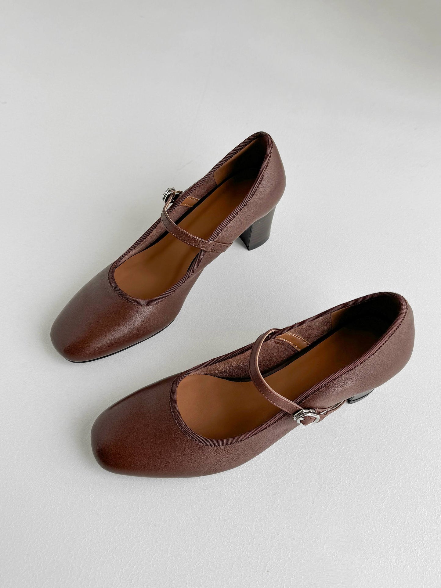 ZENA – Chaussures orthopédiques en cuir végétalien