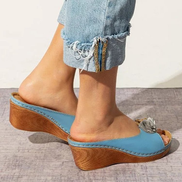 ZARA – Sandales orthopédiques à fleurs