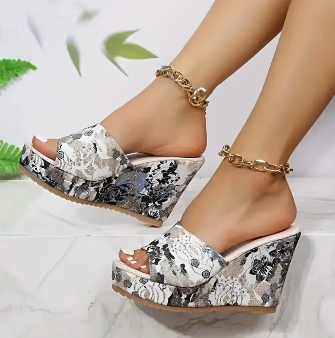 NOVA – Sandales orthopédiques à talon compensé floral