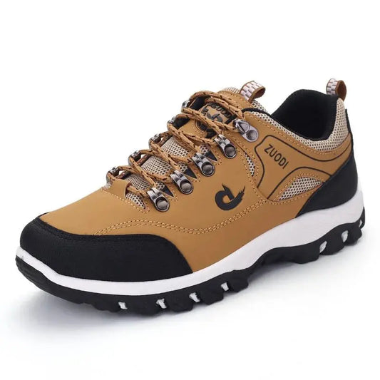 Chaussures de randonnée homme de luxe avec une touche sportive 