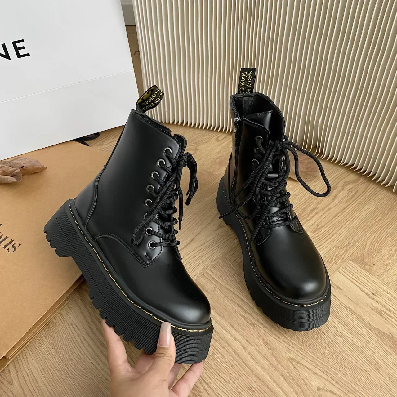 ZARA – Bottes orthopédiques en cuir pour femmes
