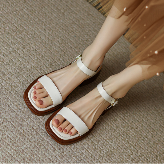 LIVA – Talons orthopédiques pour un confort exceptionnel
