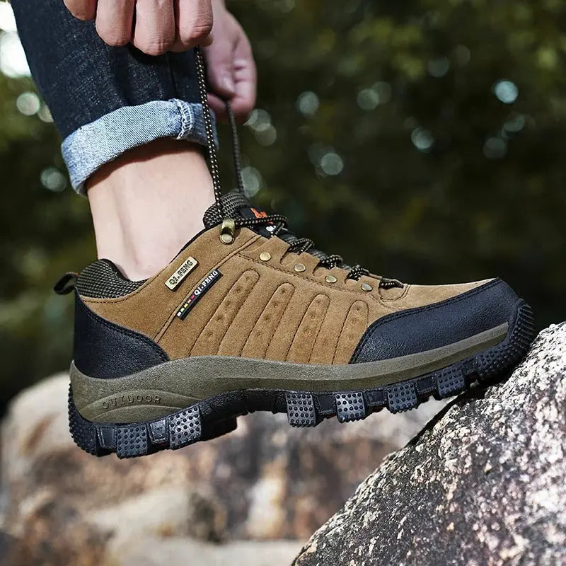 GUSTAVE – Bottes orthopédiques en cuir pour hommes | Confort et résistance tout-terrain 