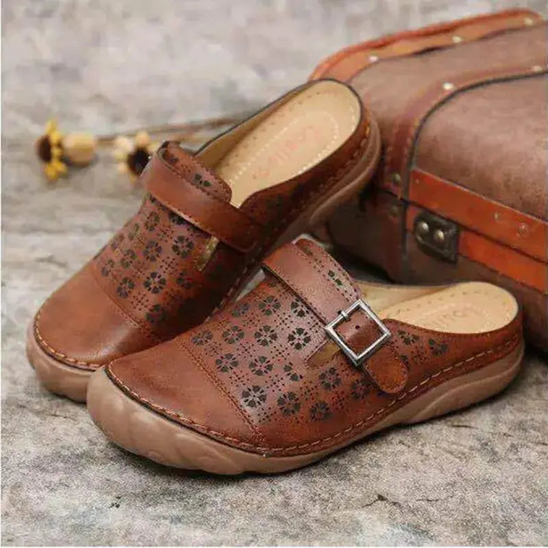 PU Leather Women Slippers Round Toe Summer Hollow Outdoor Flat Shoes Casual Leather Buckle Loafers Shoes Women Sandals WSH4459 